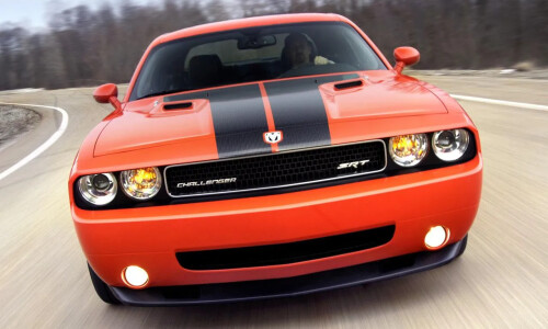 Dodge Challenger image #8