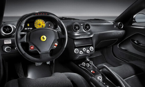 Ferrari 599 GTO photo 6