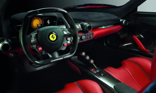 Ferrari F70 photo 5