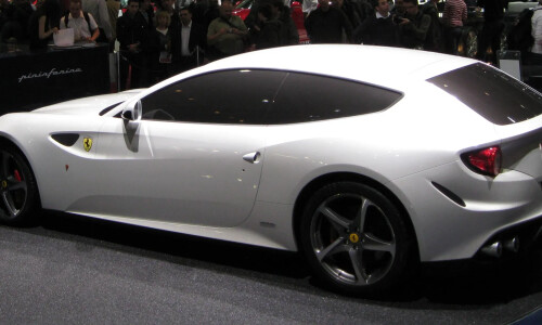 Ferrari FF image #6