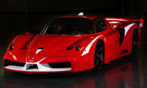 Ferrari FXX photo 5