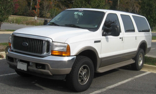 Ford Excursion photo 10