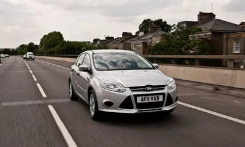 Ford Focus 1.0 EcoBoost photo 2