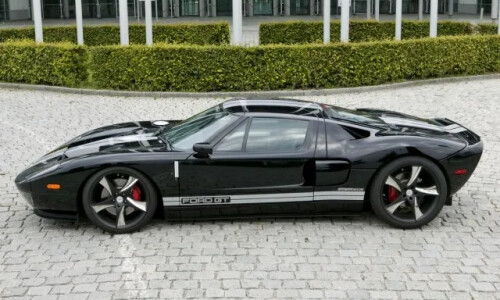 Ford GT photo 8