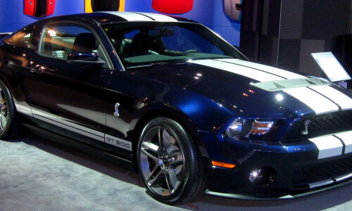 Ford Mustang photo 8