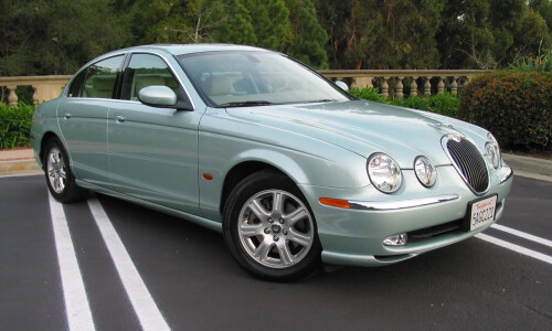 Jaguar S-Type #13