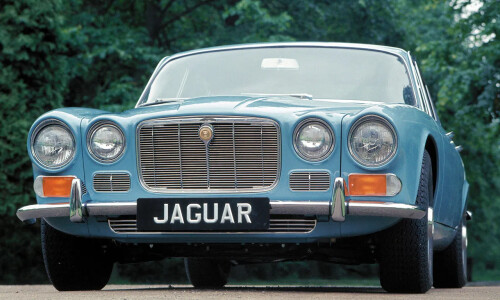 Jaguar XJ6 #11