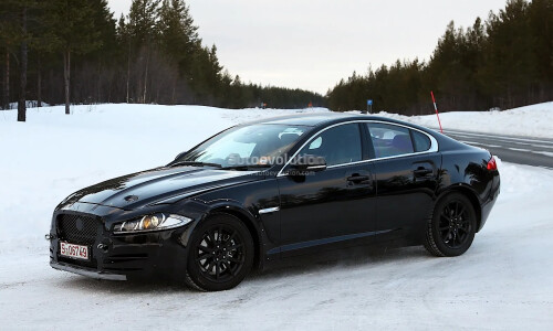 Jaguar XS photo 3