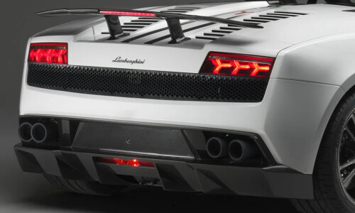Lamborghini Gallardo Spyder Performante #1