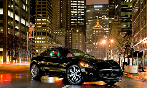 Maserati GranTurismo #7