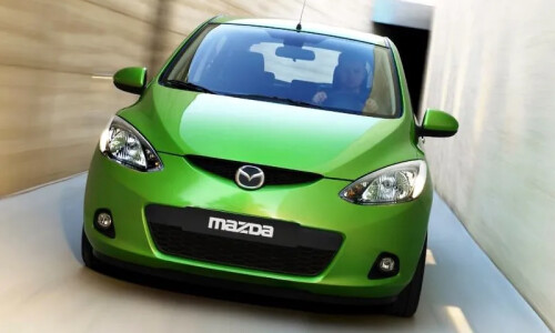 Mazda2 photo 8