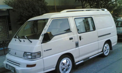 Mitsubishi L300 #11