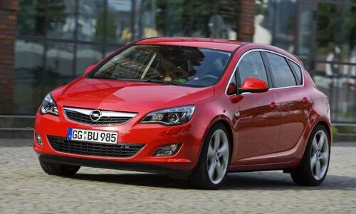 Opel Astra 1.6 Turbo #10