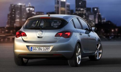 Opel Astra 1.7 CDTI #11