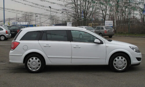 Opel Astra 1.9 CDTI #14