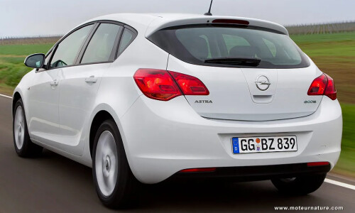 Opel Astra ecoFLEX #2