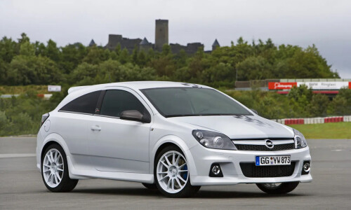 Opel Astra OPC Nürburgring Edition #9