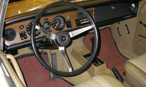 Opel Commodore photo 9