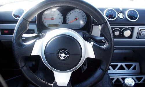 Opel Speedster Turbo photo 9