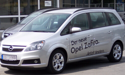 Opel Zafira photo 12