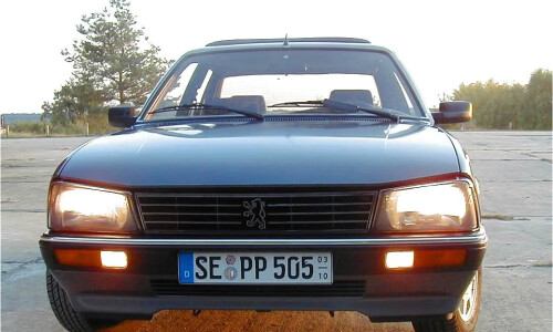 Peugeot 505 photo 15