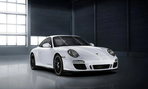 Porsche 911 Carrera GTS photo 5