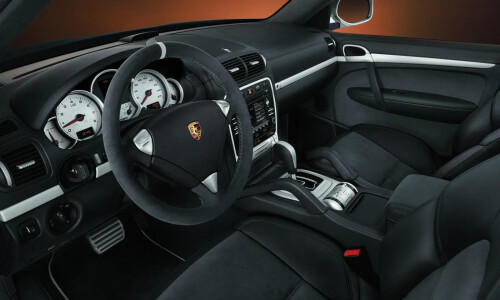 Porsche Cayenne S photo 17