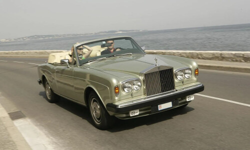 Rolls-Royce Corniche #14