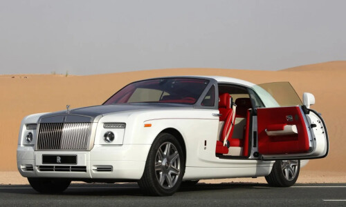 Rolls-Royce Phantom photo 12
