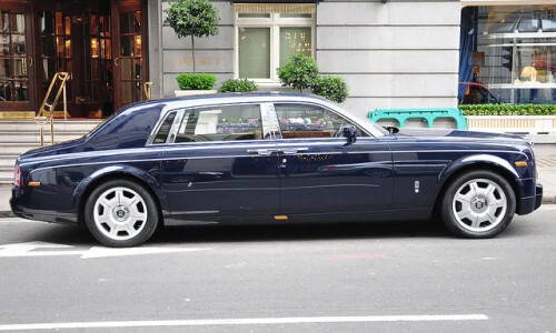 Rolls-Royce Phantom LWB #17