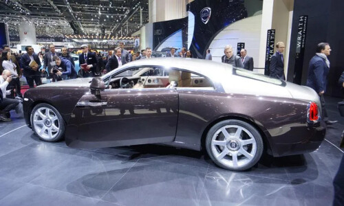 Rolls-Royce Wraith photo 7