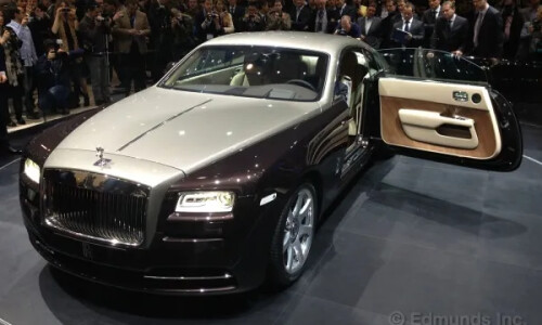 Rolls-Royce Wraith photo 11