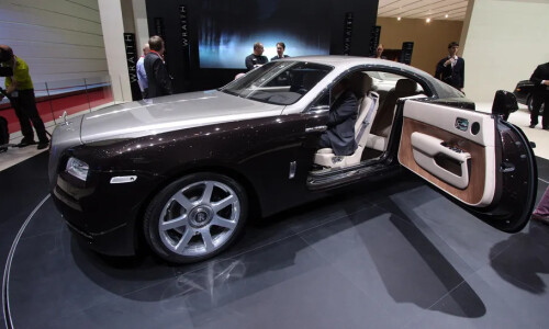 Rolls-Royce Wraith photo 17