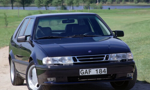Saab 9000 photo 11