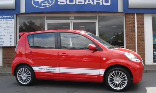 Subaru Justy 1.0 #4