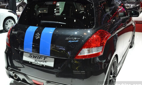 Suzuki Swift Black Sport Edition #4