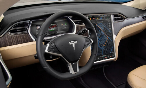 Tesla Model S photo 11