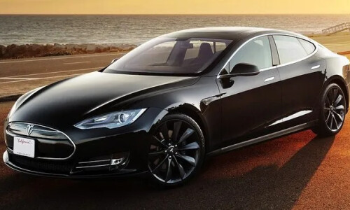 Tesla Model S photo 14