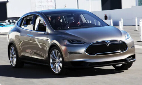 Tesla Model X photo 16