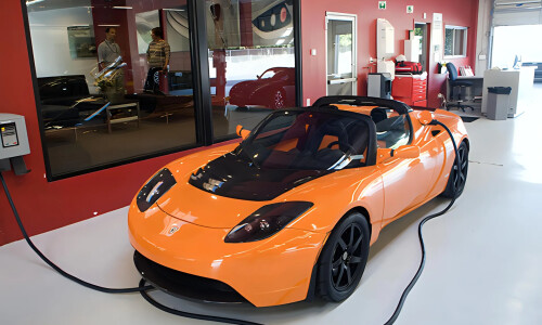 Tesla Roadster Sport #11