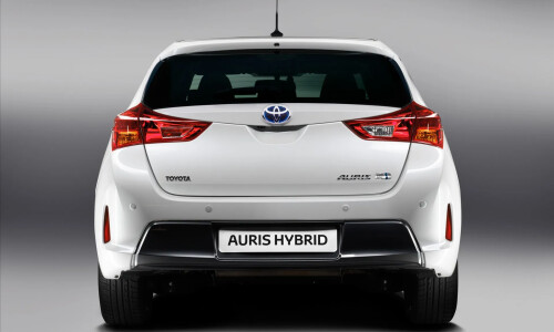 Toyota Auris Hybrid #5