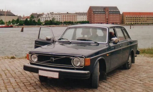 Volvo 144 #15
