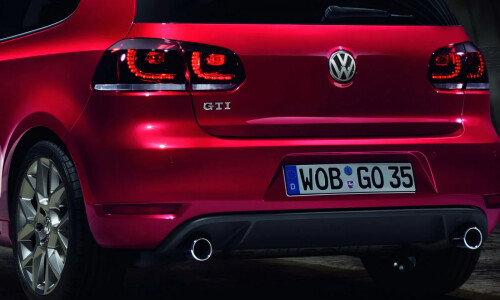 VW Golf GTI Edition 35 image #8